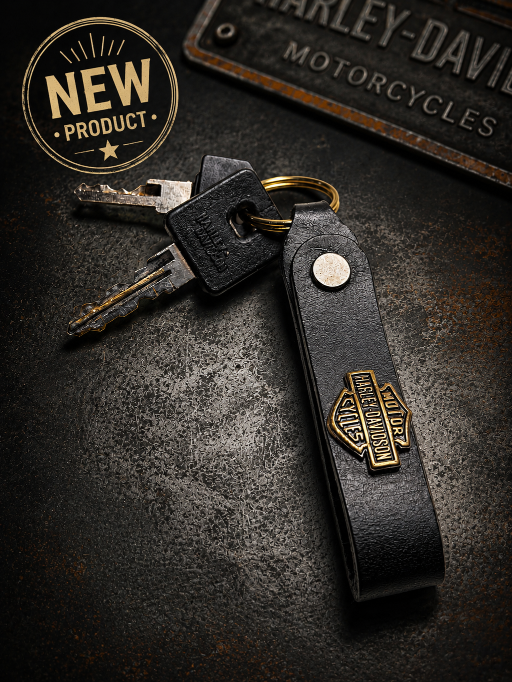 Biker Style Leather Keychain – Handmade Motorcycle Keyring with Metal Badge